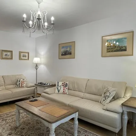 2_traveler's Retreat * Брашов